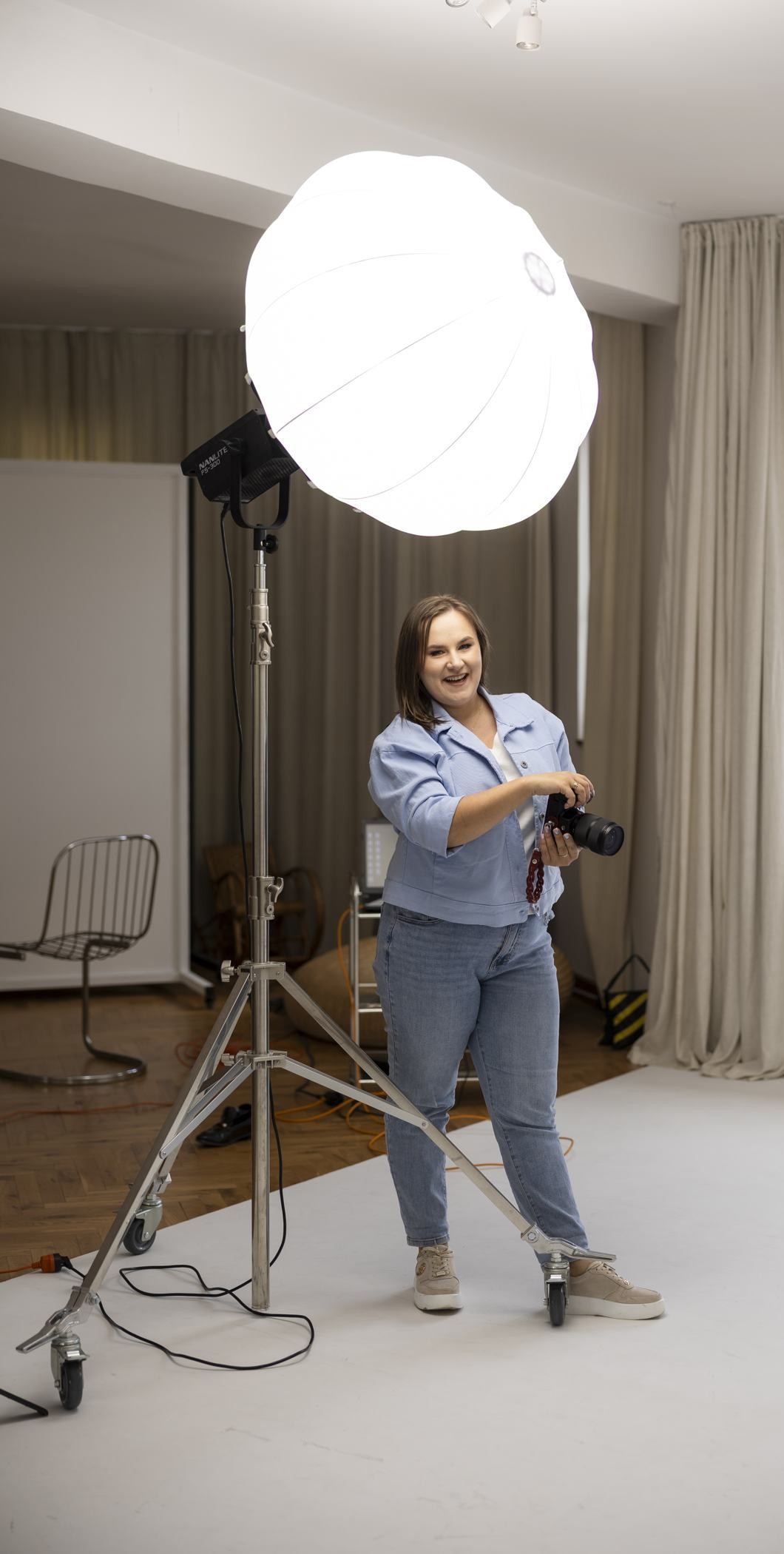 Monika Adamczyk — praca